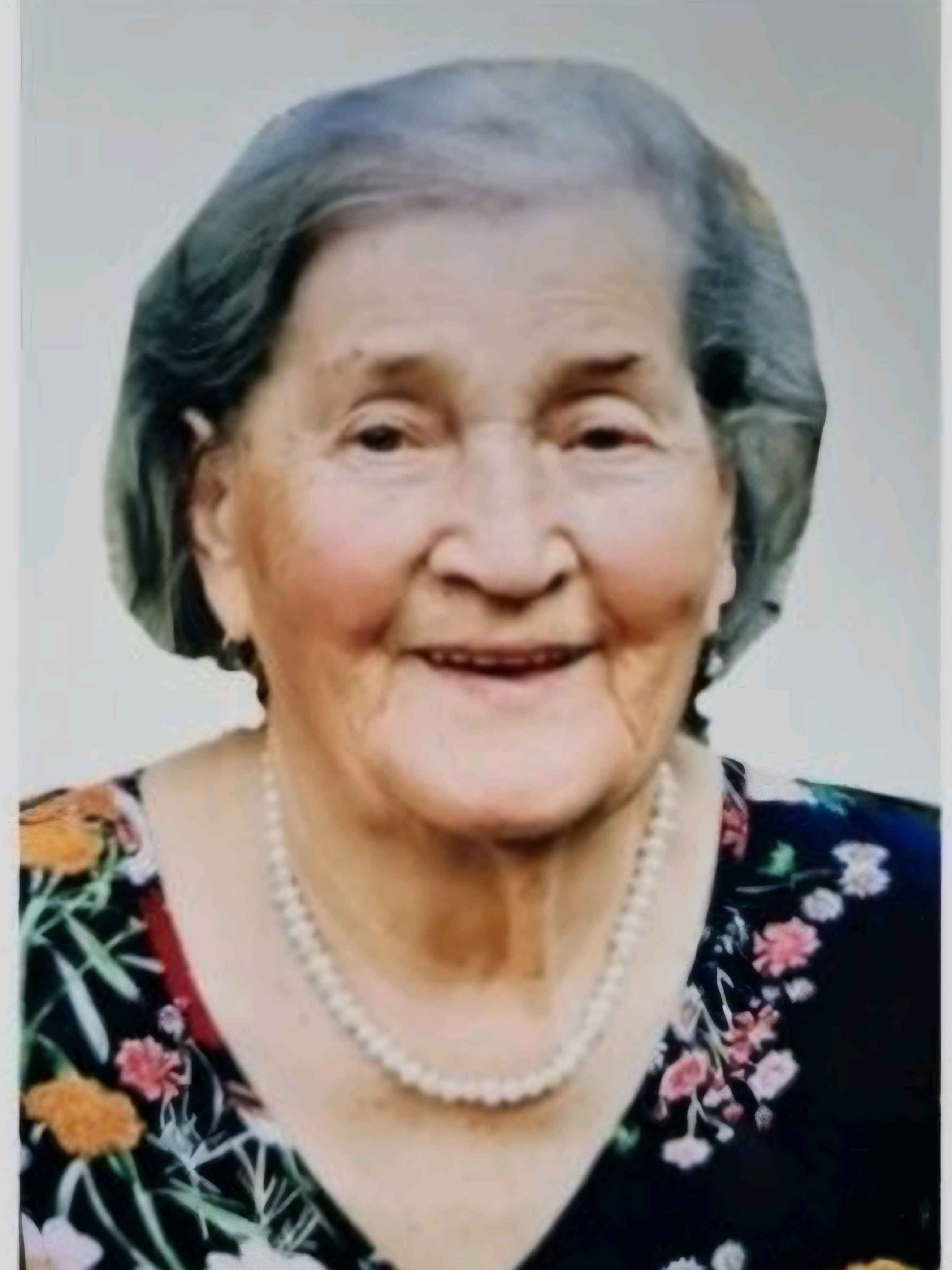 Munira  Muratbegović