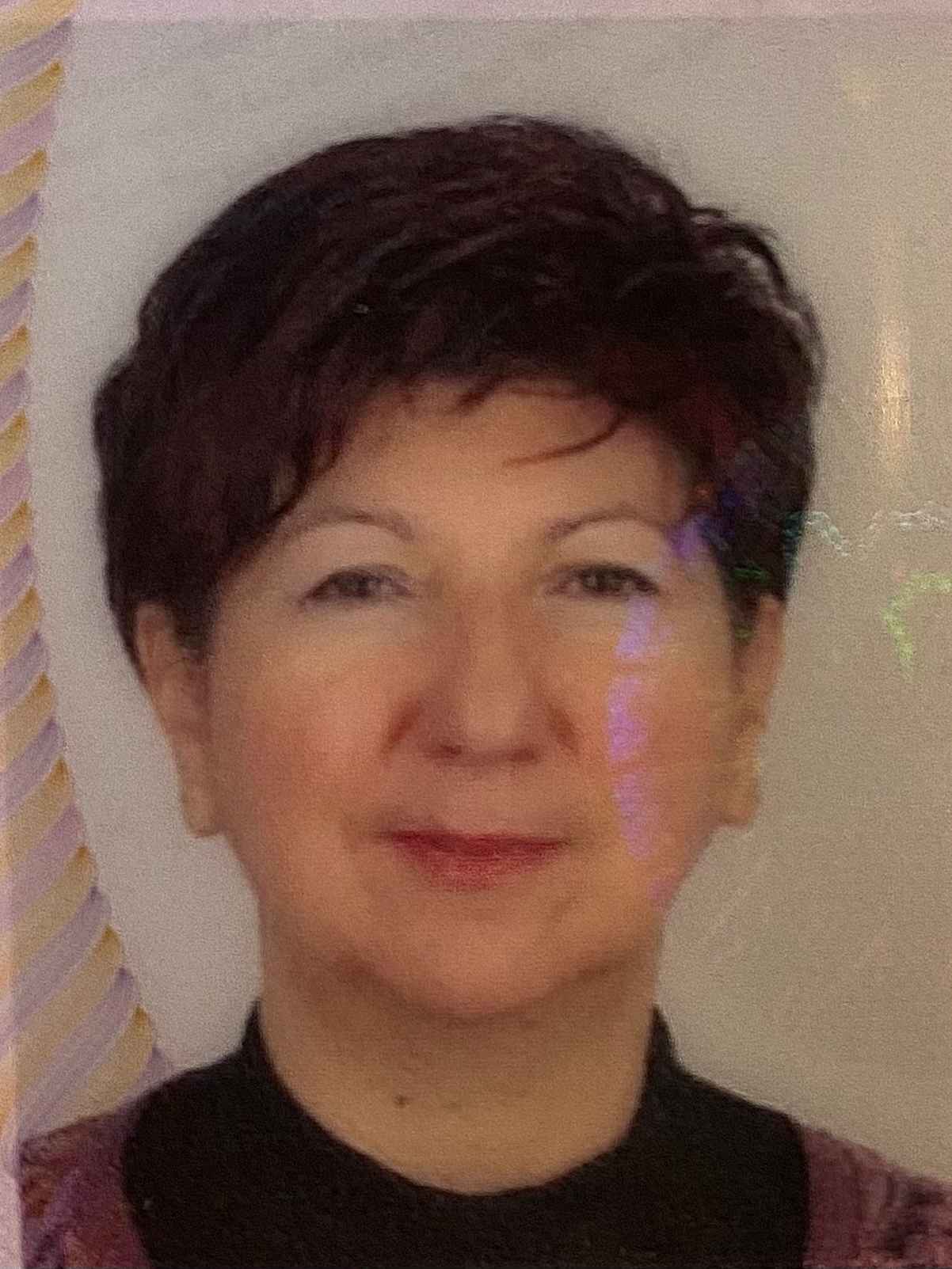  Emina  (Salih) Oručević