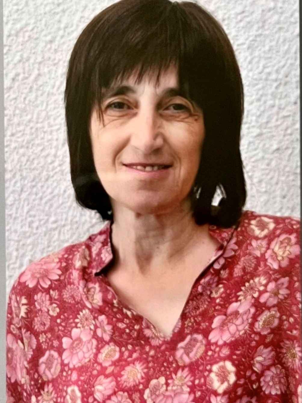  Amira (Hajdar) Veledar