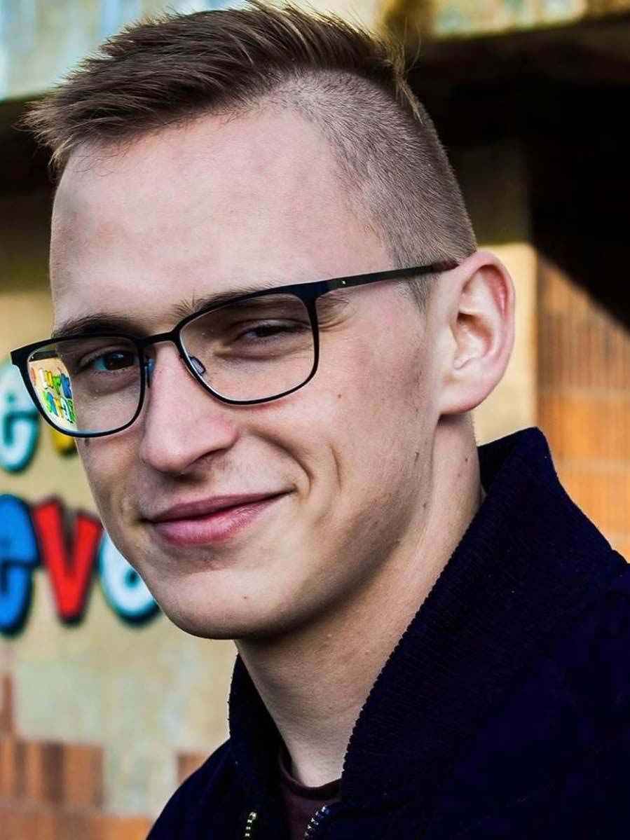 Andi   Gvožđar