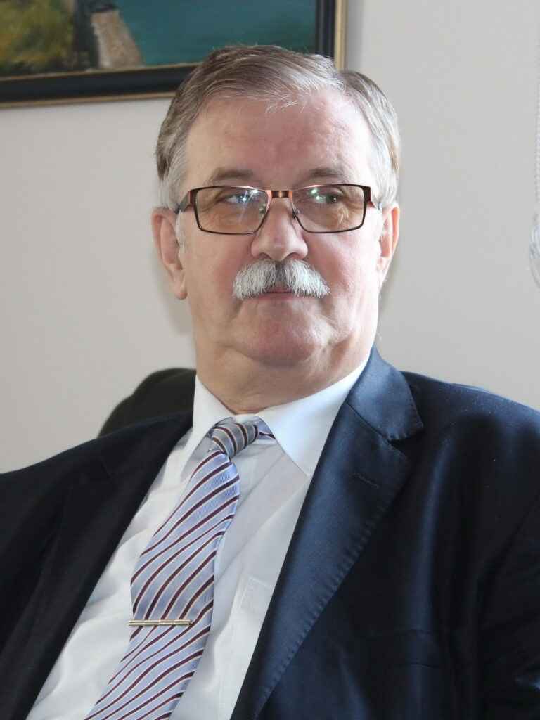  Hasanu  Tafri